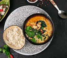 Том ям с морепродуктами, рисом и чили