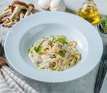 Тальятелле с курицей и грибами 