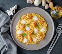 Орзо с креветками и пармезаном