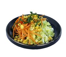 Салат из пекинской капусты с кукурузой