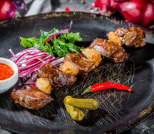 Шашлык из бараньей печени с курдюком