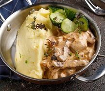 Бефстроганов с пюре