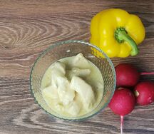Бефстроганов из куриной грудки в соусе бешамель