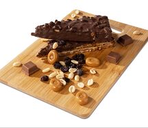 Вафля Карамель, арахис и изюм