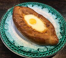 Хачапури по-аджарски