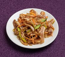 L004 Китайский деликатес из свиных ушек в соевом соусе
