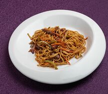 Лапша жареная с говядиной