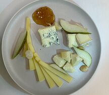 Плато фермерских сыров