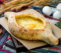 Хачапури по-аджарски
