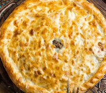 Кубдари c говядиной и свининой