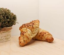 Круассан с сыром