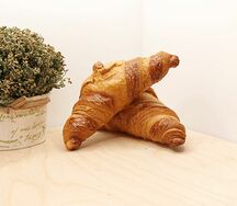 Круассан с ванильной начинкой