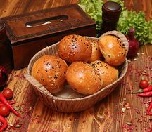Булочка с кунжутом