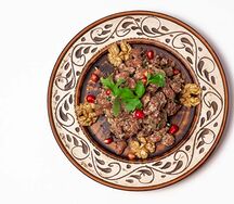 Лобио с орехами