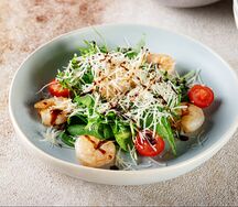 Салат с тигровыми креветками