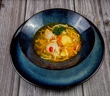 Куриный суп с лапшой