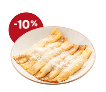 Большая порция блинов с сыром и ветчиной