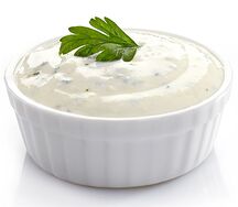 Фирменный чесночный соус с пряными приправами