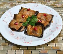 Рулетики из баклажана с грецким орехом