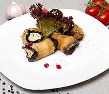 Рулет из баклажанов