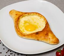 Хачапури по-аджарски