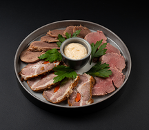 Мясная тарелка