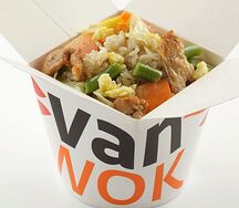 Wok рис с индейкой в соусе Токио