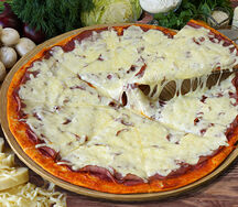 Пицца Мясная⁣⁣⁣