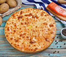 Осетинский пирог с семгой и картошкой