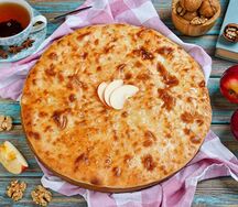 Осетинский пирог с яблоком и грецким орехом