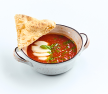 Суп томатный с моцареллой