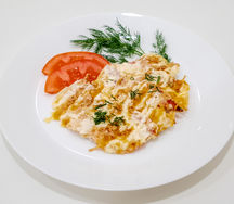 Филе куриное запеченное с помидорами