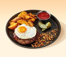 Бифштекс из мраморной говядины с яйцом и фирменный кетчупом