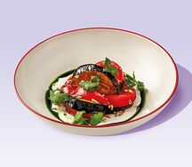 Хрустящие баклажаны с муссом из феты и соусом чили-лайм