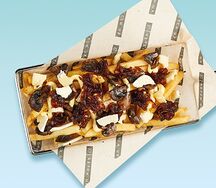 Картофель с сыром бри, шампиньонами и трюфельным соусом