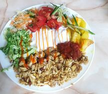 Шаурма на тарелке