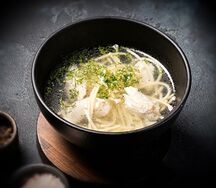 Куриный суп с лапшой