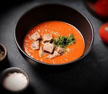 Томатный суп с говядиной