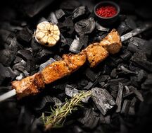 Шашлык из cвинoй шеи