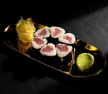 Маки с тунцом