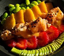 Боул с лососем