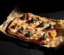 Пицца Говядина с моцареллой