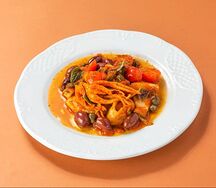 Кальмар в соусе путанеска