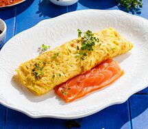 Омлет с лососем