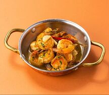 Креветки с чесноком и петрушкой