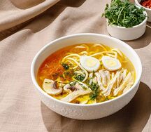 Домашний суп-лапша с курицей и грибами