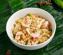 Жареный рис с морепродуктами 