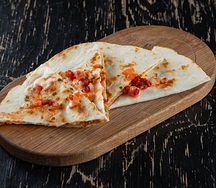 Quesadilla de Pollo 1/2