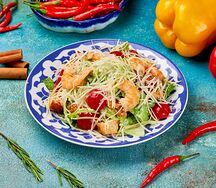 Салат Цезарь с креветками