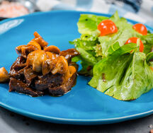 Теплый салат из телятины